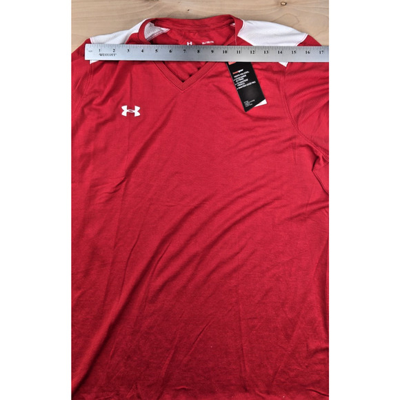 Under Armour Womens Soccer Jersey XL Red Threadborne Match Heat Gear Fitted V - Picture 11 of 11